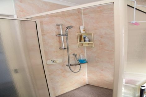 Photo of property in 4/70-76 Whiteley Street, Moturoa, New Plymouth, 4310