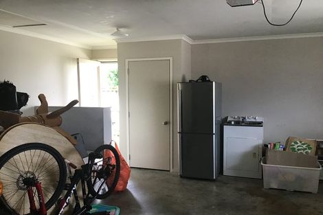 Photo of property in 13a Owens Road, Waiuku, 2123