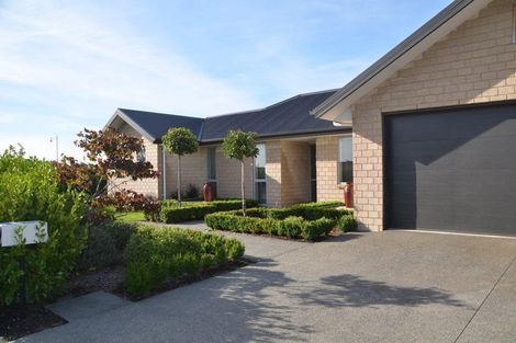 Photo of property in 10 Somerville Crescent, Aidanfield, Christchurch, 8025