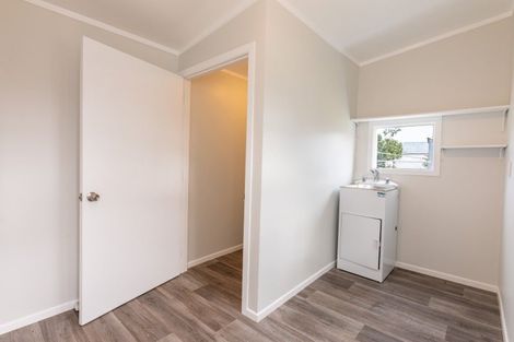 Photo of property in 37 Ross Street, Woodville, 4920