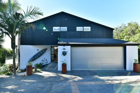 Photo of property in 86 Vipond Road, Stanmore Bay, Whangaparaoa, 0932