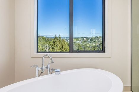 Photo of property in 106 Hillcrest Road, Hatfields Beach, Orewa, 0931