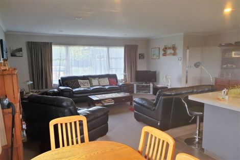 Photo of property in 23 King Street, Dannevirke, 4930