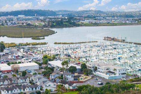 Photo of property in 11l Clearwater Cove, West Harbour, Auckland, 0618