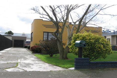 Photo of property in 497 Featherston Street, Roslyn, Palmerston North, 4414