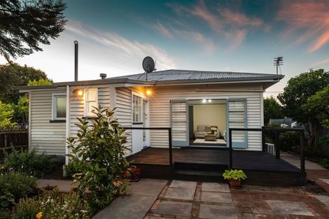 Photo of property in 100 Rose Street, Somerfield, Christchurch, 8024
