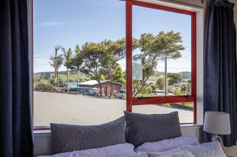 Photo of property in 1 Bay View Road, Raglan, 3225