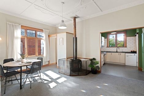 Photo of property in 271 Macandrew Road, Forbury, Dunedin, 9012