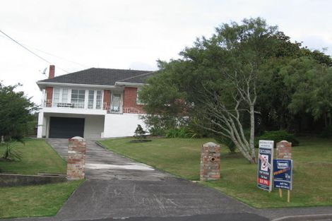 Photo of property in 132 Rosier Road, Glen Eden, Auckland, 0602