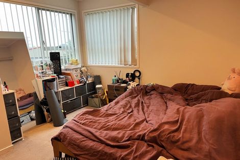 Photo of property in 4 Santiago Crescent, Unsworth Heights, Auckland, 0632