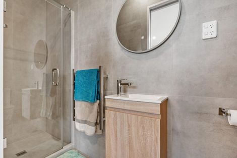 Photo of property in 102 Tarapuka Road, Westgate, Auckland, 0814