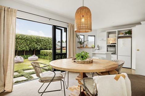 Photo of property in 19 Highcroft Place, Welcome Bay, Tauranga, 3112