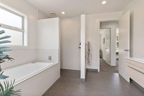 Photo of property in 1 Kennedy Park Drive, Pauanui, Hikuai, 3579