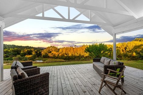 Photo of property in 35 Lloyd Drive, Wainui, Silverdale, 0994