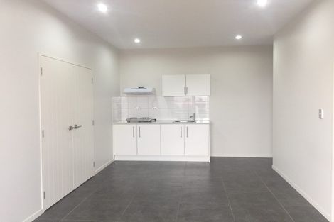 Photo of property in 18 Kira Road, Flat Bush, Auckland, 2016
