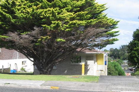 Photo of property in 1/27 Girrahween Drive, Totara Vale, Auckland, 0629