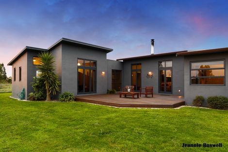 Photo of property in 5/454 Stoney Creek Road, Kelvin Grove, Palmerston North, 4470
