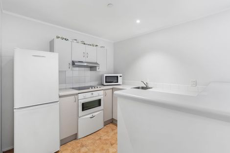 Photo of property in 19a/30 Westward Ho, Glen Eden, Auckland, 0602