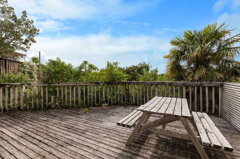 Photo of property in 26 Shelly Beach Road, Shelly Beach, South Head, 0874