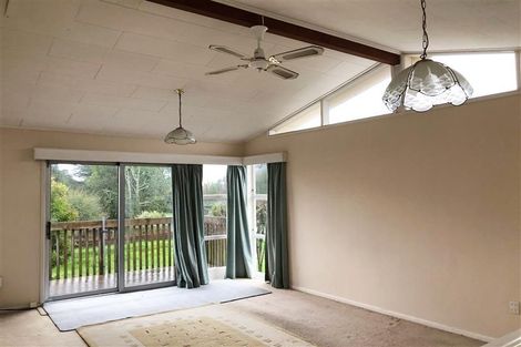 Photo of property in 3 Hamilton Place, Glenfield, Auckland, 0629