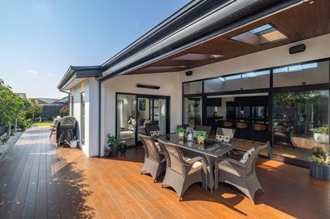 Photo of property in 40 Cameo Grove, Marshland, Christchurch, 8083