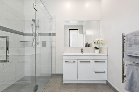 Photo of property in 57 Benmore Crescent, Pyes Pa, Tauranga, 3112