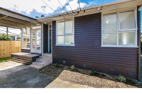 Photo of property in 2/3 Vine Street, Mangere East, Auckland, 2024