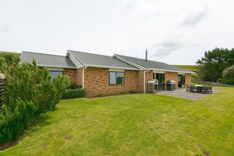 Photo of property in 184 Everett Road, Everett Park, New Plymouth, 4373