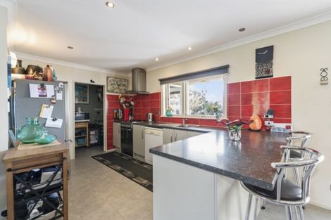 Photo of property in 96 Waerenga Road, Otaki, 5512