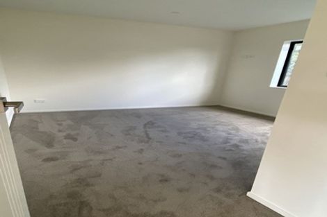 Photo of property in 24 Royal Arch Place, Rosehill, Papakura, 2113