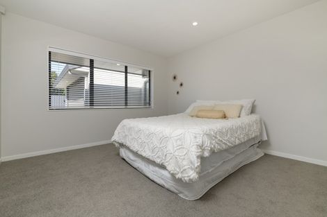 Photo of property in 52 Lotus Avenue, Mount Maunganui, 3116