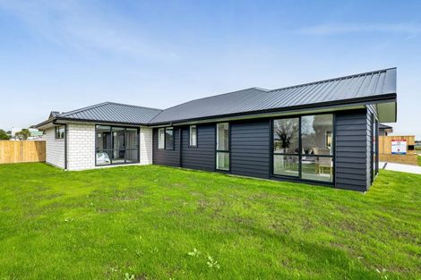 Photo of property in 1 Vogue Circle, Vogeltown, New Plymouth, 4310