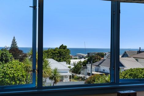 Photo of property in 29 Fulford Street, New Plymouth, 4310