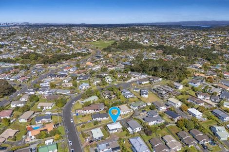 Photo of property in 1/3 Jumento Place, Unsworth Heights, Auckland, 0632