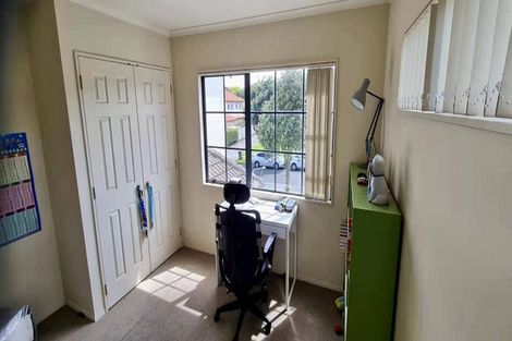 Photo of property in 30 Stellamaris Way, Northpark, Auckland, 2013