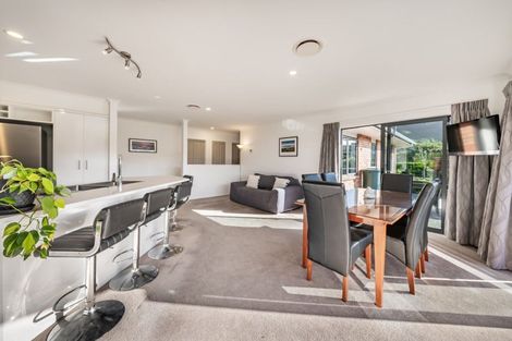 Photo of property in 76 Kirton Drive, Riverstone Terraces, Upper Hutt, 5018