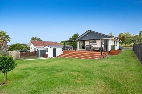 Photo of property in 1 Devonshire Road, Unsworth Heights, Auckland, 0632