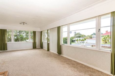Photo of property in 1/42 Eastglen Road, Glen Eden, Auckland, 0602