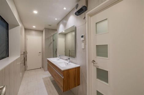 Photo of property in 4 Resolution Drive, Gulf Harbour, Whangaparaoa, 0930