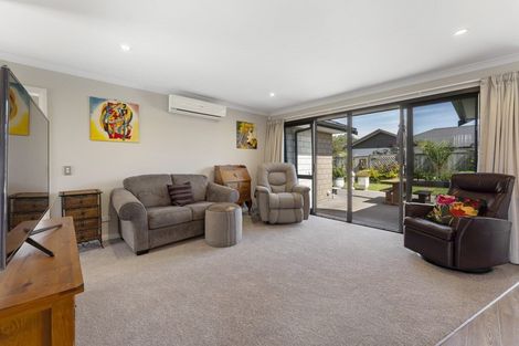 Photo of property in 58 Parnell Heights Drive, Kelvin Grove, Palmerston North, 4414