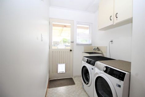 Photo of property in 11 Ross Street, Woodville, 4920