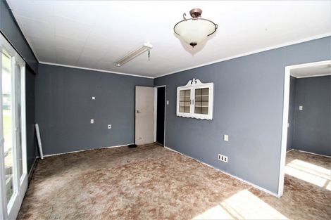 Photo of property in 11 Ross Street, Woodville, 4920