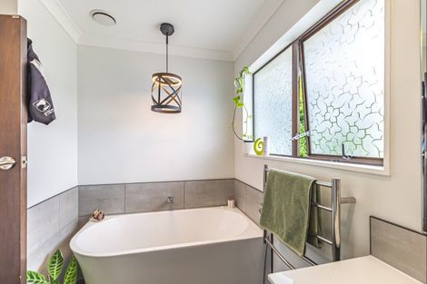 Photo of property in 10 Martin Harvey Street, Levin, 5510