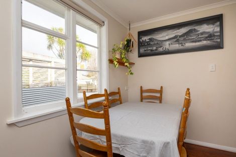 Photo of property in 38 Crewe Crescent, Hokowhitu, Palmerston North, 4410