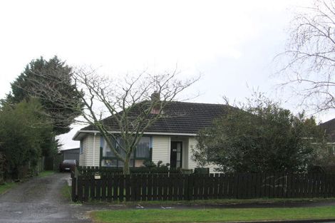 Photo of property in 10 Montgomery Crescent, Bader, Hamilton, 3206