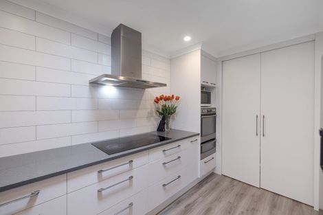 Photo of property in 19 Puhirake Crescent, Pyes Pa, Tauranga, 3112