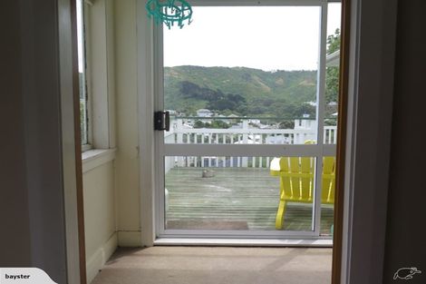 Photo of property in 28 Melbourne Road, Island Bay, Wellington, 6023