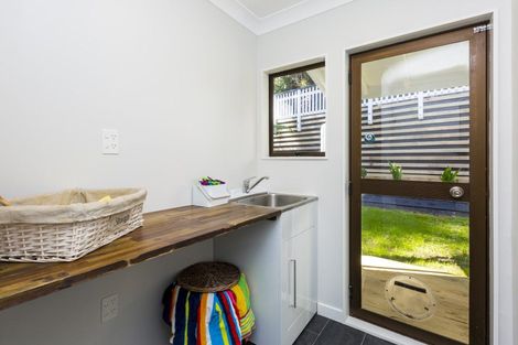 Photo of property in 122 Plateau Road, Te Marua, Upper Hutt, 5018