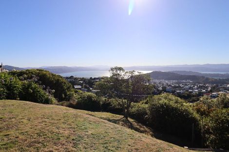 Photo of property in 83 Ashton Fitchett Drive, Brooklyn, Wellington, 6021