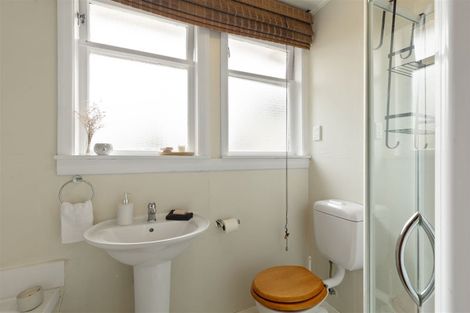 Photo of property in 10 Hillary Crescent, Upper Riccarton, Christchurch, 8041